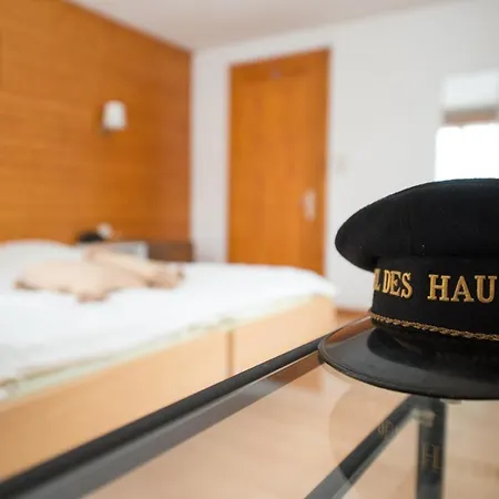 Hotel Des *